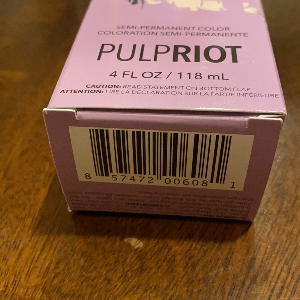 Pulp Riot Semi Permanent Color 4 oz.
Lilac - Picture 3 of 3